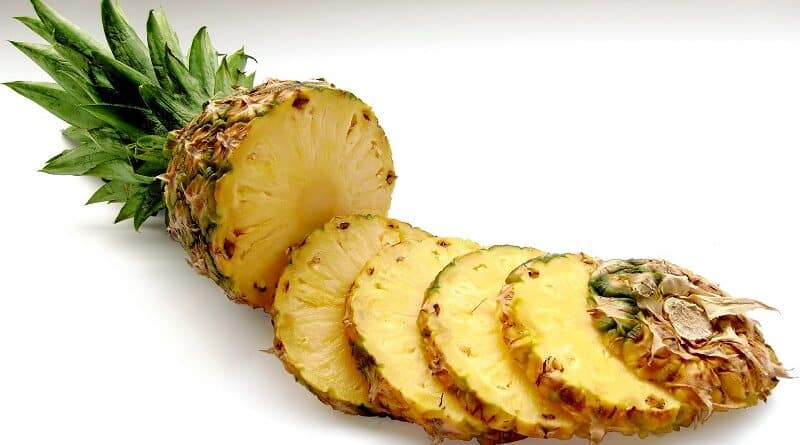 Ananas en de wetenschappelijk onderbouwde gezondheidsvoordelen van het eten ervan