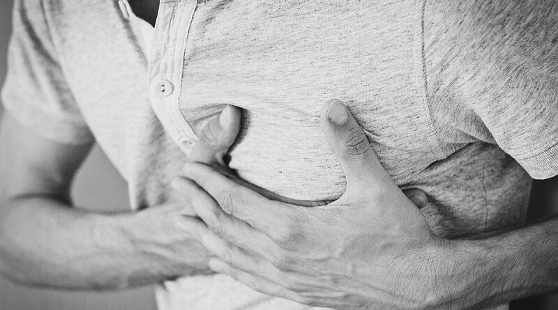 Предупредителни признаци за инфаркт, които жените трябва да знаят